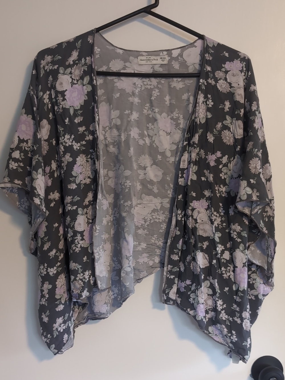 Abercrombie & Fitch Floral Kimono Cardigan - Gray & Lavender
